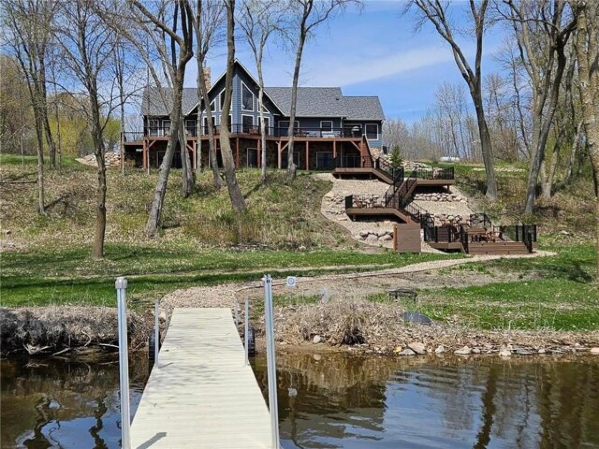 Picture of Home For Sale in Faribault, Minnesota, United States