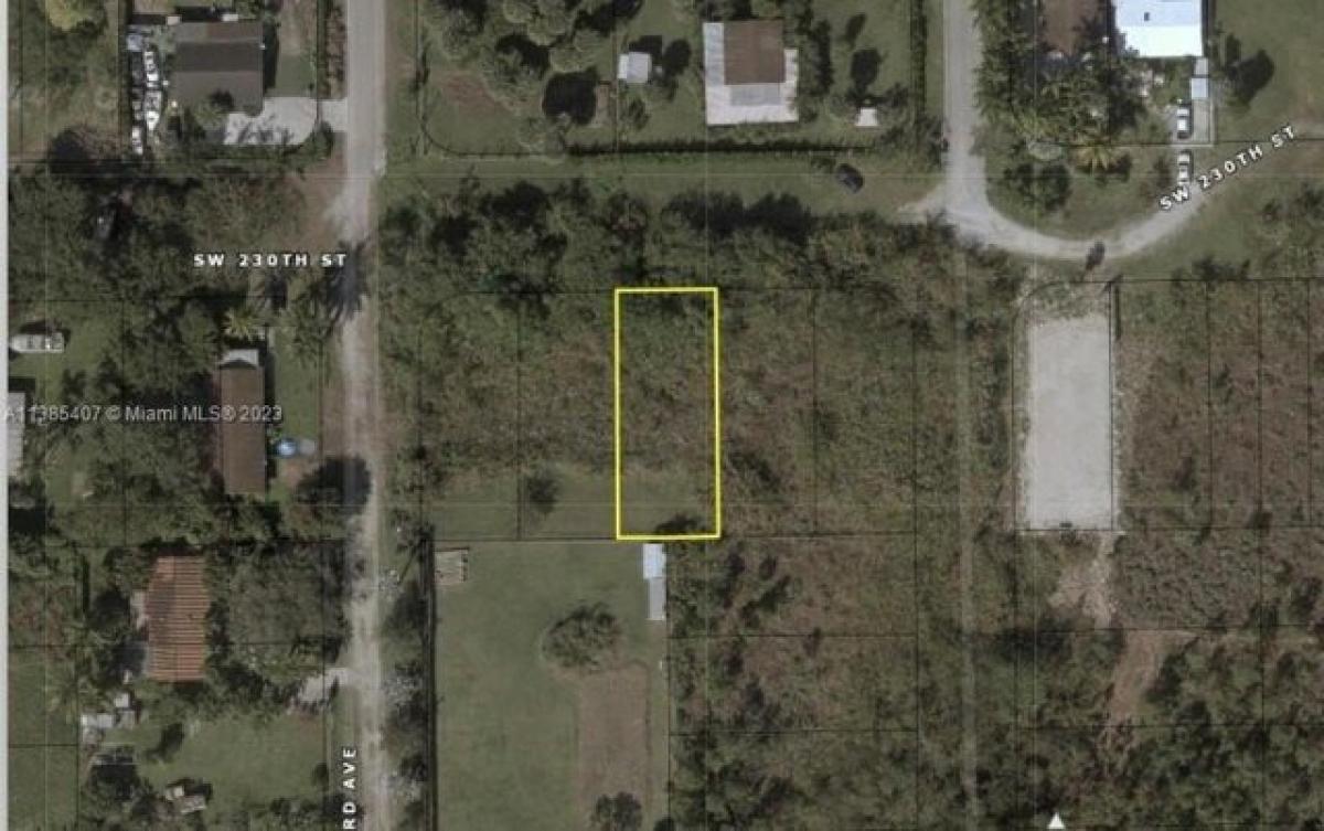 Picture of Residential Land For Sale in Goulds, Florida, United States