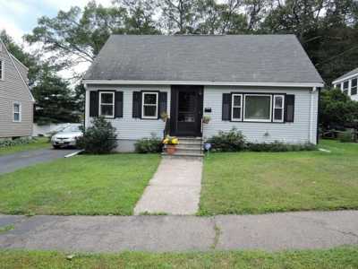 Home For Rent in West Roxbury, Massachusetts