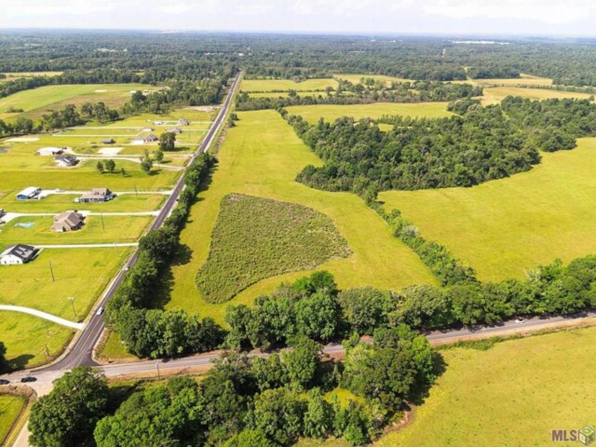 Picture of Residential Land For Sale in Jackson, Louisiana, United States