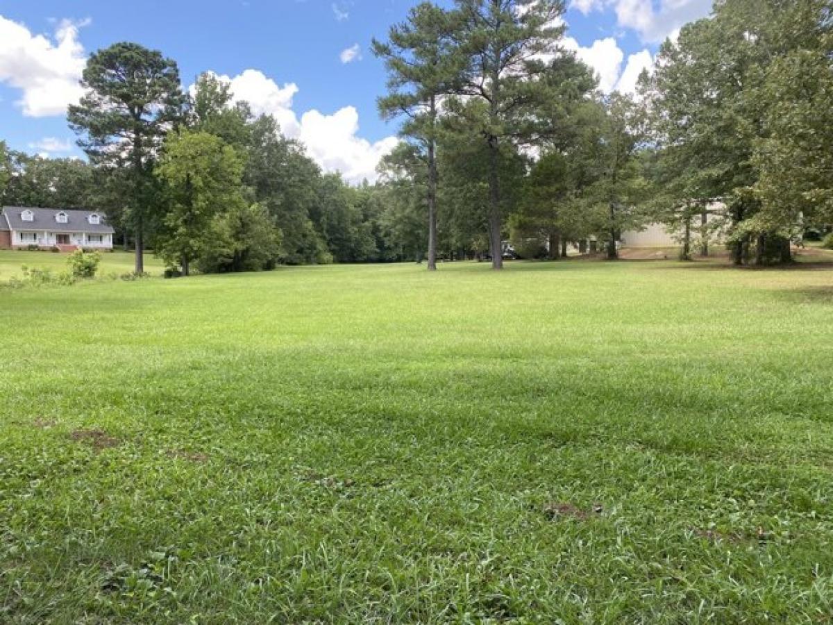 Picture of Residential Land For Sale in Columbus, Mississippi, United States