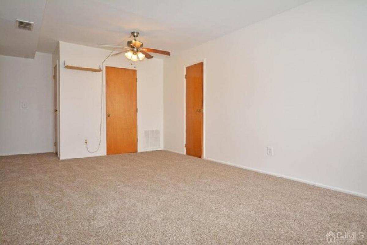 Picture of Home For Rent in Edison, New Jersey, United States