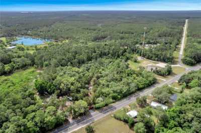 Residential Land For Sale in Astor, Florida