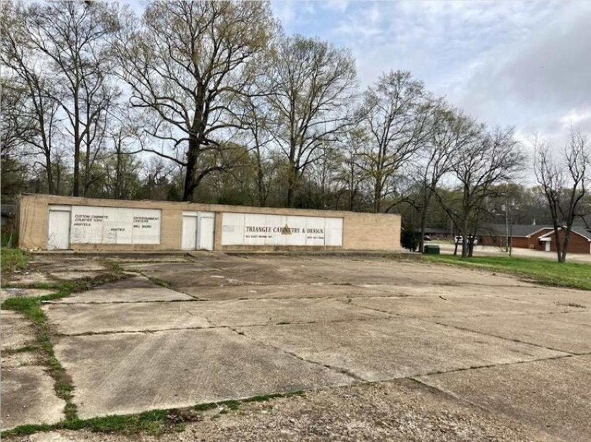 Picture of Residential Land For Sale in West Point, Mississippi, United States