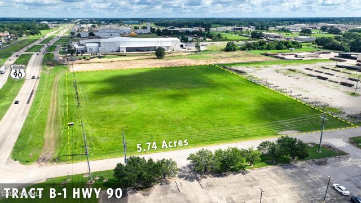 Picture of Residential Land For Sale in Broussard, Louisiana, United States