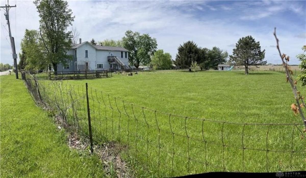 Picture of Home For Sale in Ludlow Falls, Ohio, United States