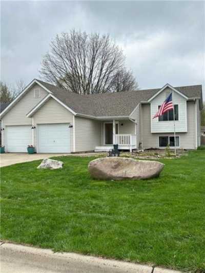 Home For Sale in Owatonna, Minnesota