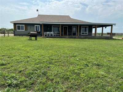 Home For Sale in Orange Grove, Texas