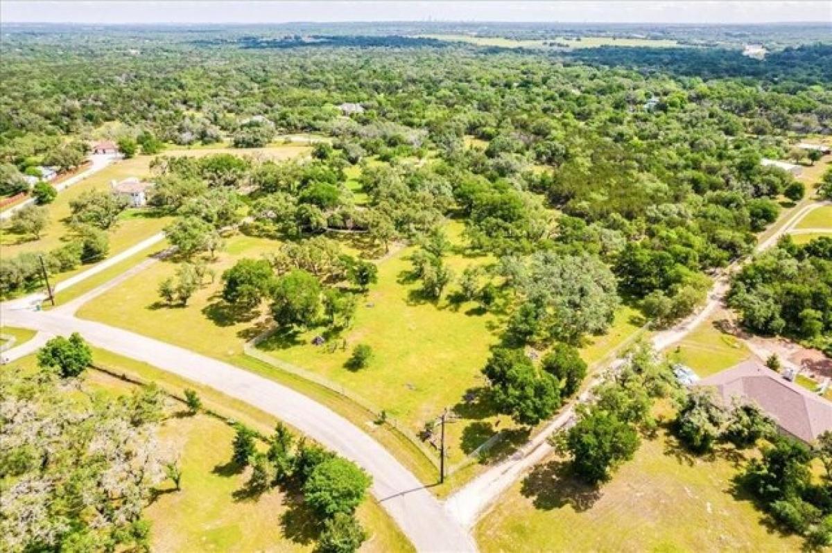 Picture of Residential Land For Sale in Buda, Texas, United States