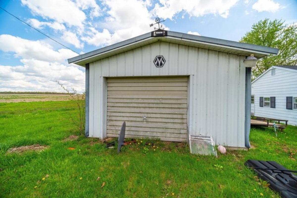 Picture of Home For Sale in Bellefontaine, Ohio, United States