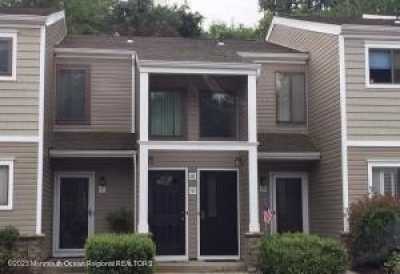 Home For Rent in Tinton Falls, New Jersey