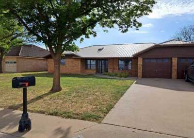 Home For Sale in Levelland, Texas