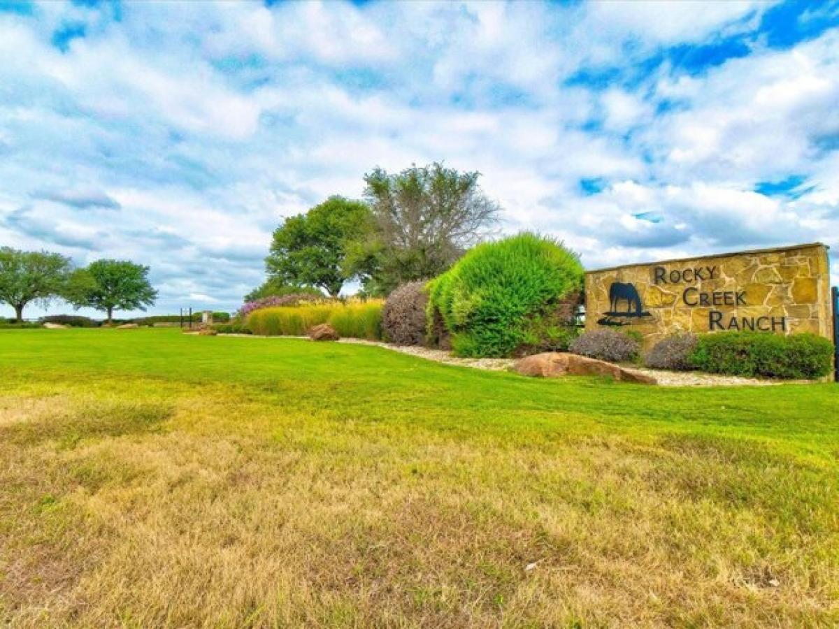 Picture of Residential Land For Sale in Crowley, Texas, United States