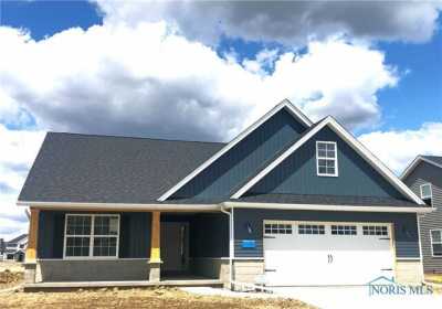 Home For Sale in Monclova, Ohio