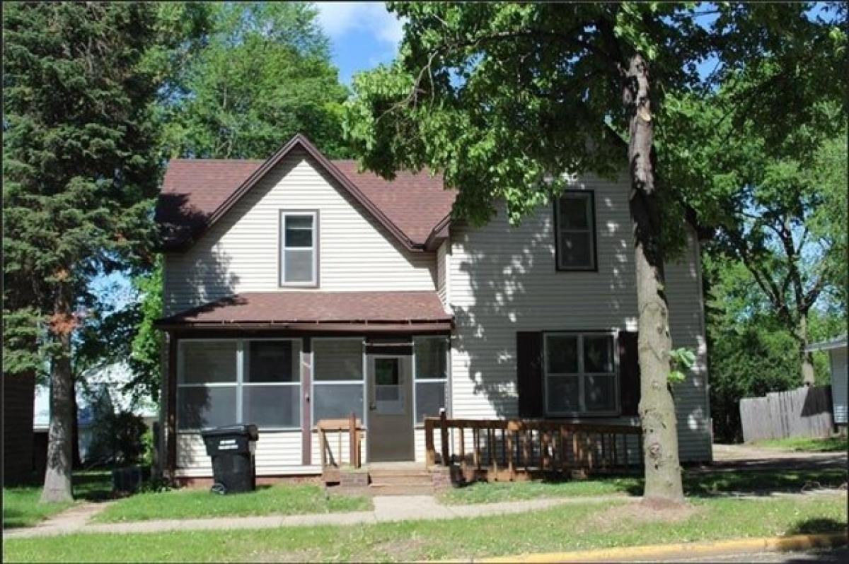 Picture of Home For Sale in Menomonie, Wisconsin, United States