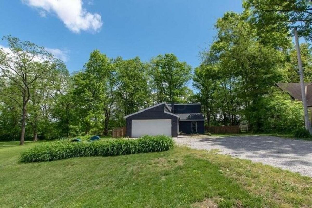 Picture of Home For Sale in London, Ohio, United States