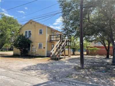 Home For Sale in Alice, Texas