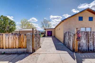 Home For Sale in Taos, New Mexico