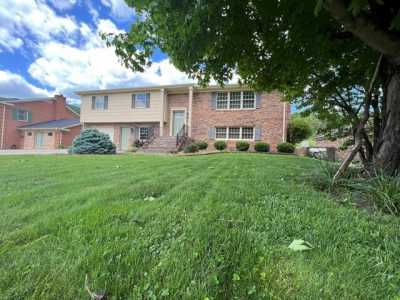 Home For Sale in Pikeville, Kentucky