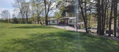 Home For Sale in Fresno, Ohio