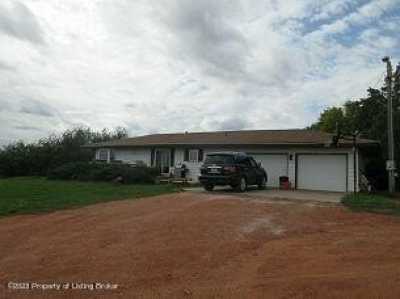 Home For Sale in Belfield, North Dakota