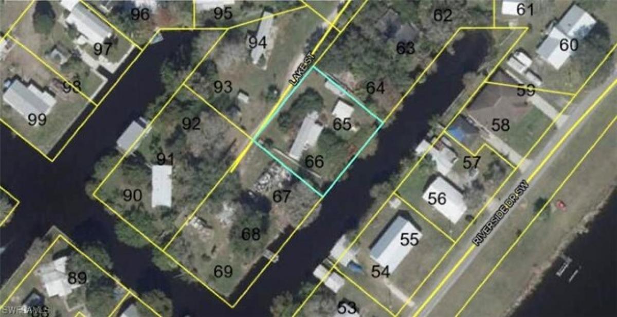 Picture of Residential Land For Sale in Moore Haven, Florida, United States