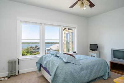 Home For Sale in Rockaway Beach, Oregon