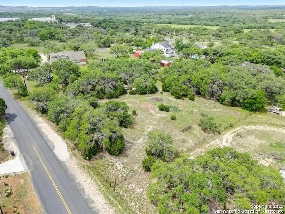 Picture of Residential Land For Sale in Bulverde, Texas, United States