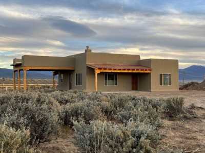 Home For Sale in El Prado, New Mexico