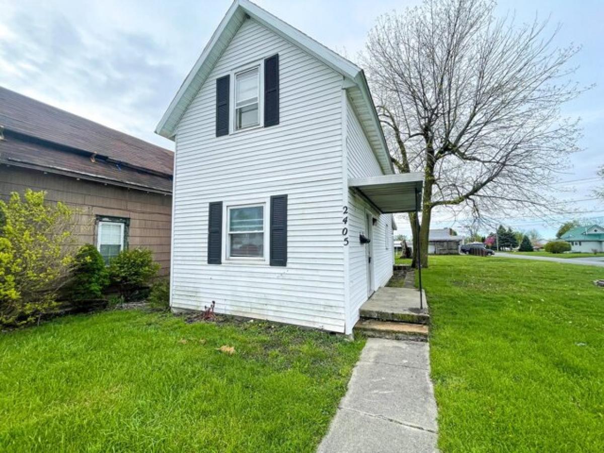 Picture of Home For Sale in Elwood, Indiana, United States