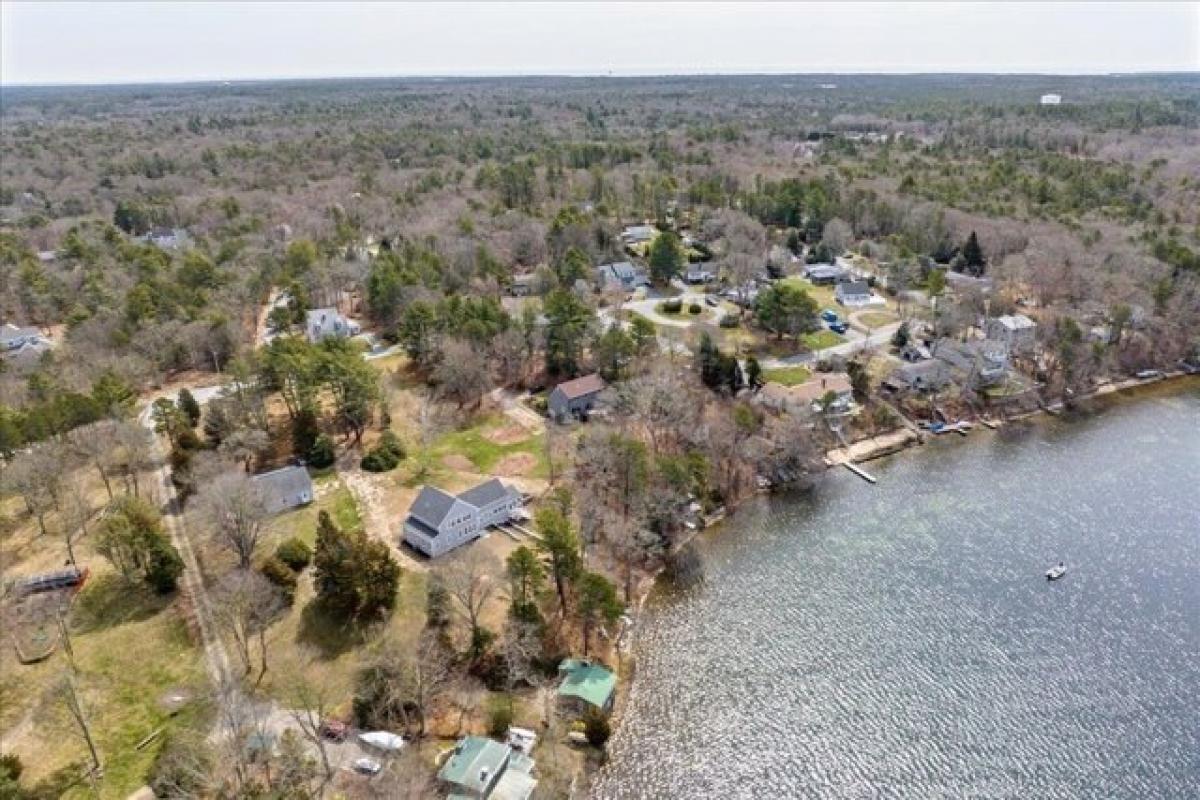 Picture of Residential Land For Sale in Mashpee, Massachusetts, United States