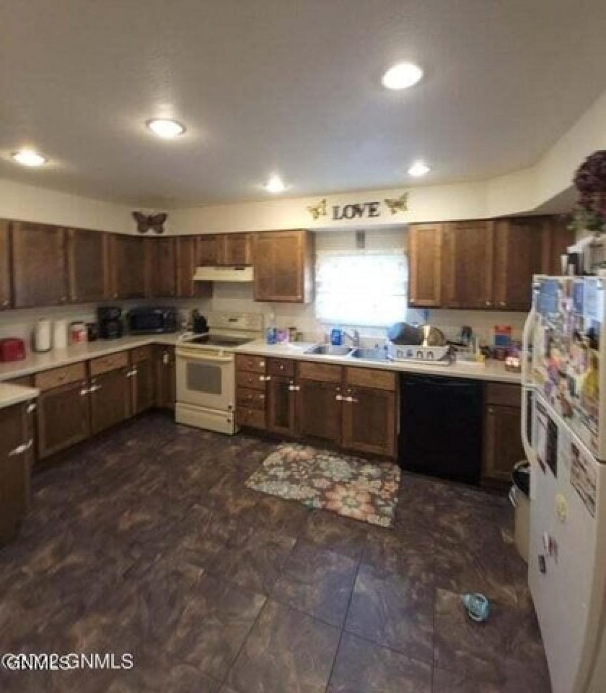 Picture of Home For Sale in Reeder, North Dakota, United States