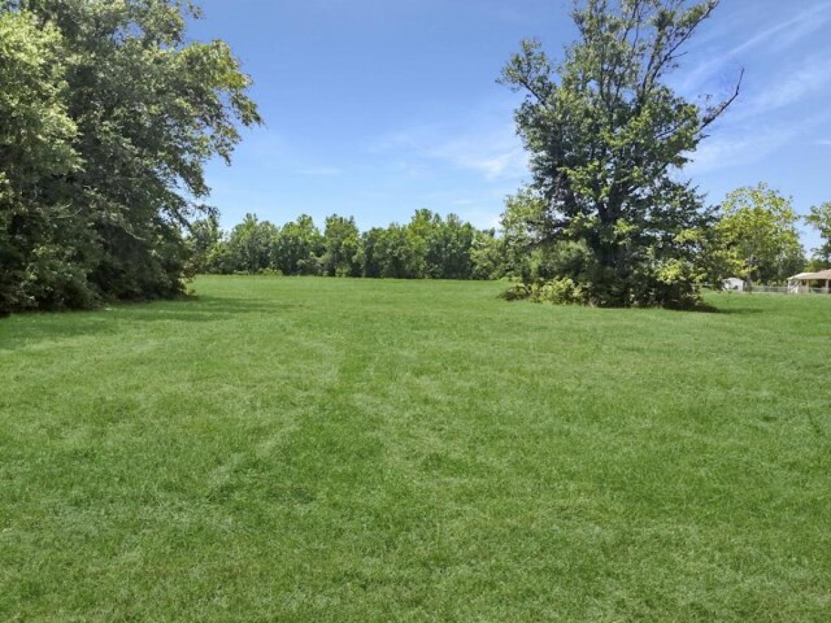 Picture of Residential Land For Sale in Ragley, Louisiana, United States