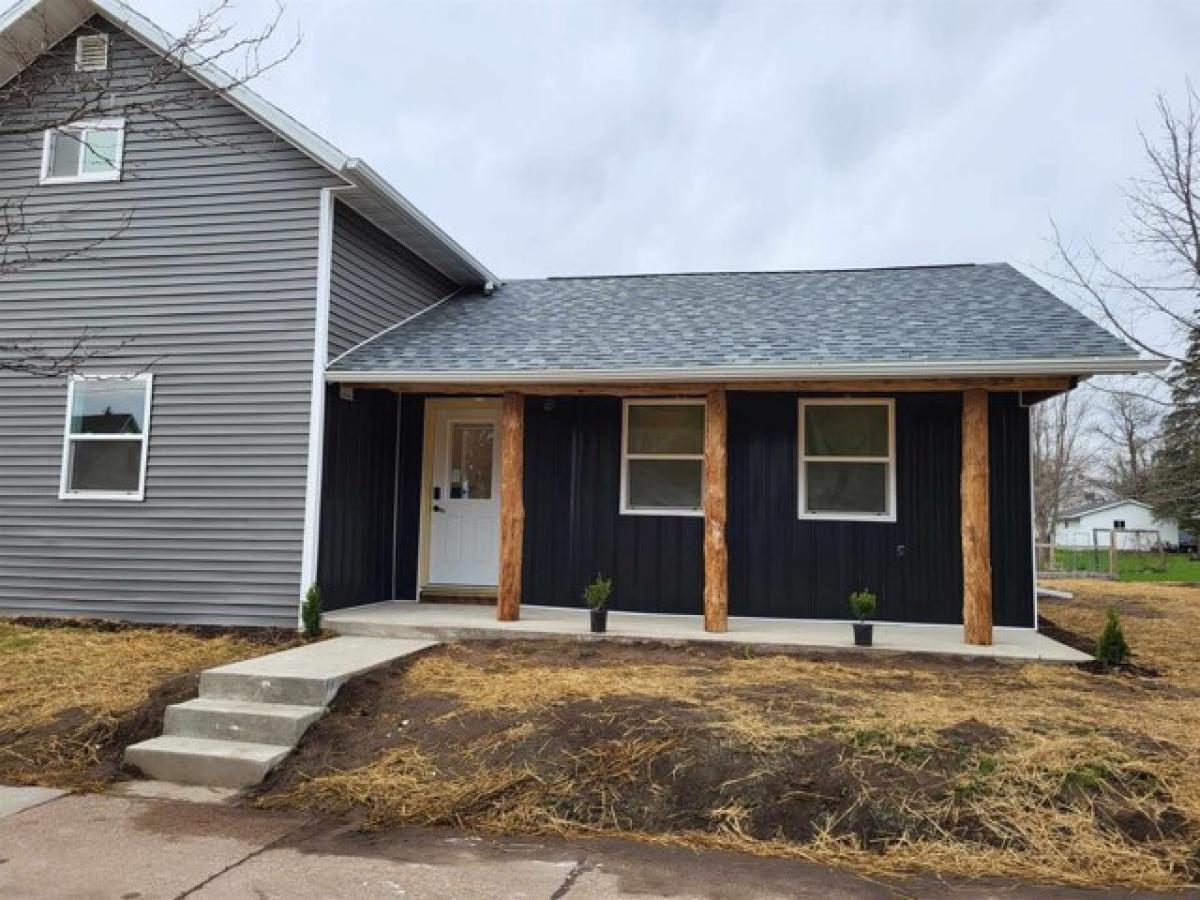 Picture of Home For Sale in Stevens Point, Wisconsin, United States