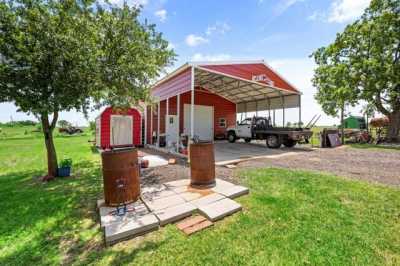 Home For Sale in Barry, Texas