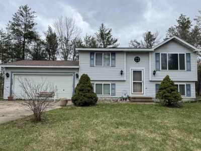 Home For Sale in Nekoosa, Wisconsin