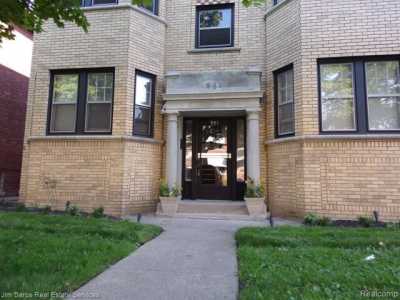 Apartment For Rent in Grosse Pointe Park, Michigan