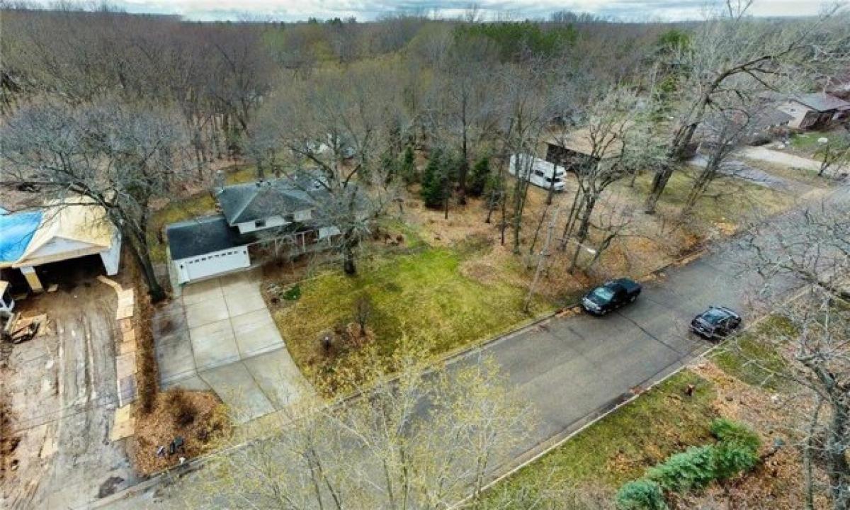 Picture of Home For Sale in Oakdale, Minnesota, United States