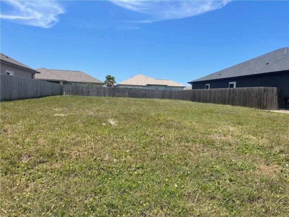 Picture of Residential Land For Sale in Corpus Christi, Texas, United States