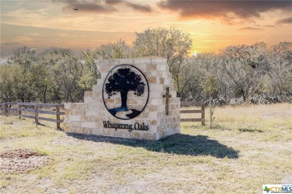 Picture of Residential Land For Sale in Gonzales, Texas, United States