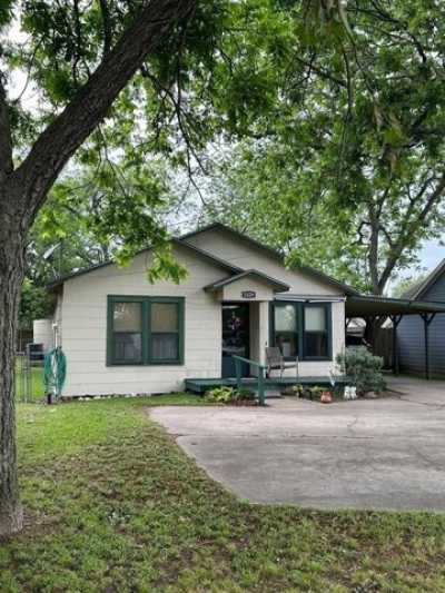 Home For Sale in Wharton, Texas