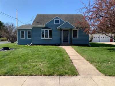 Home For Sale in Stewartville, Minnesota