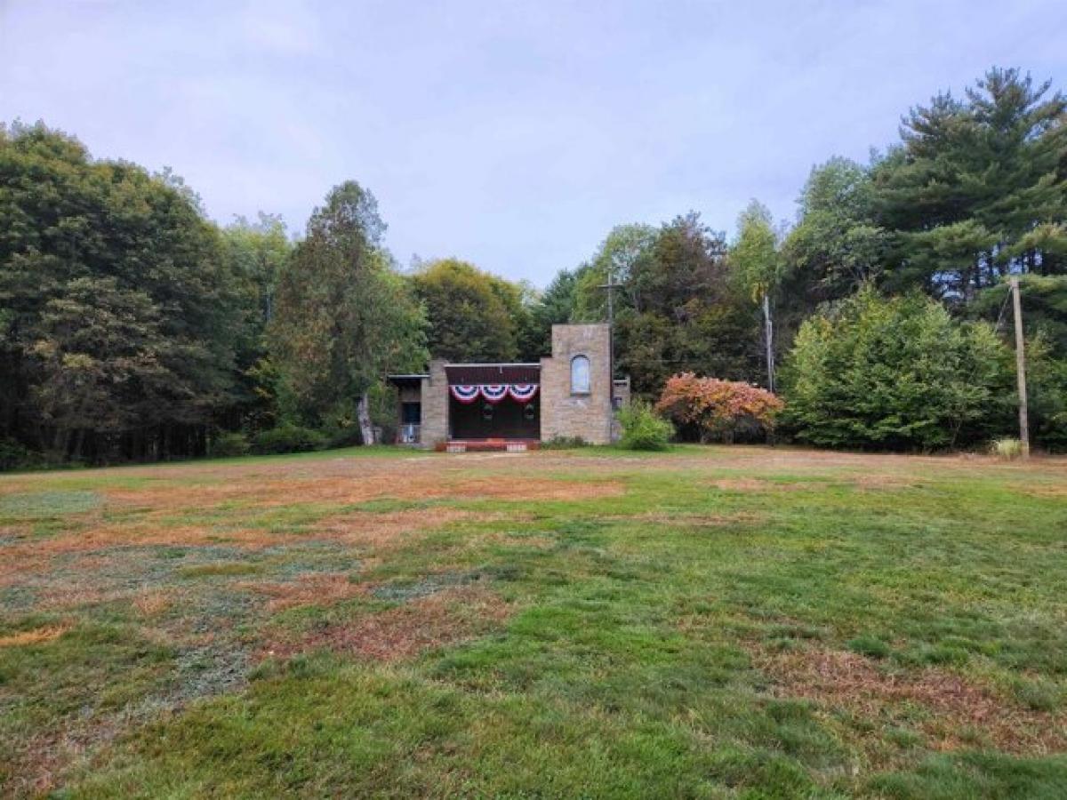 Picture of Residential Land For Sale in Pittsfield, New Hampshire, United States