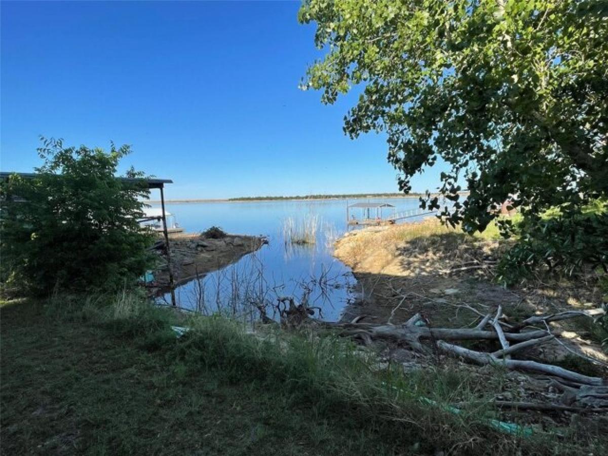 Picture of Home For Sale in Breckenridge, Texas, United States