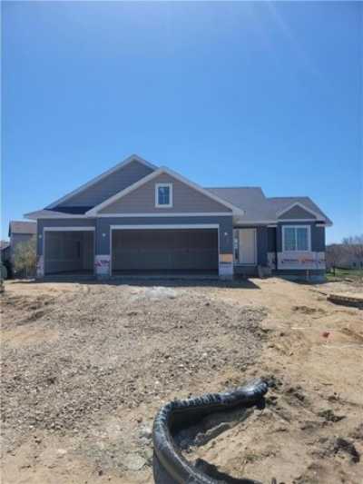 Home For Sale in Mayer, Minnesota