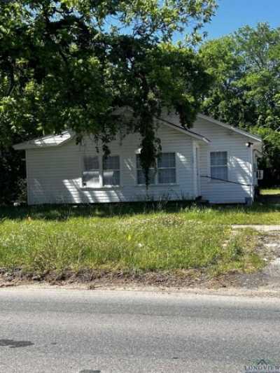 Home For Rent in Jefferson, Texas