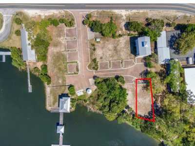 Residential Land For Sale in Steinhatchee, Florida