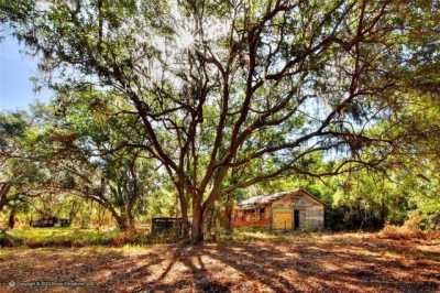 Residential Land For Sale in Lithia, Florida