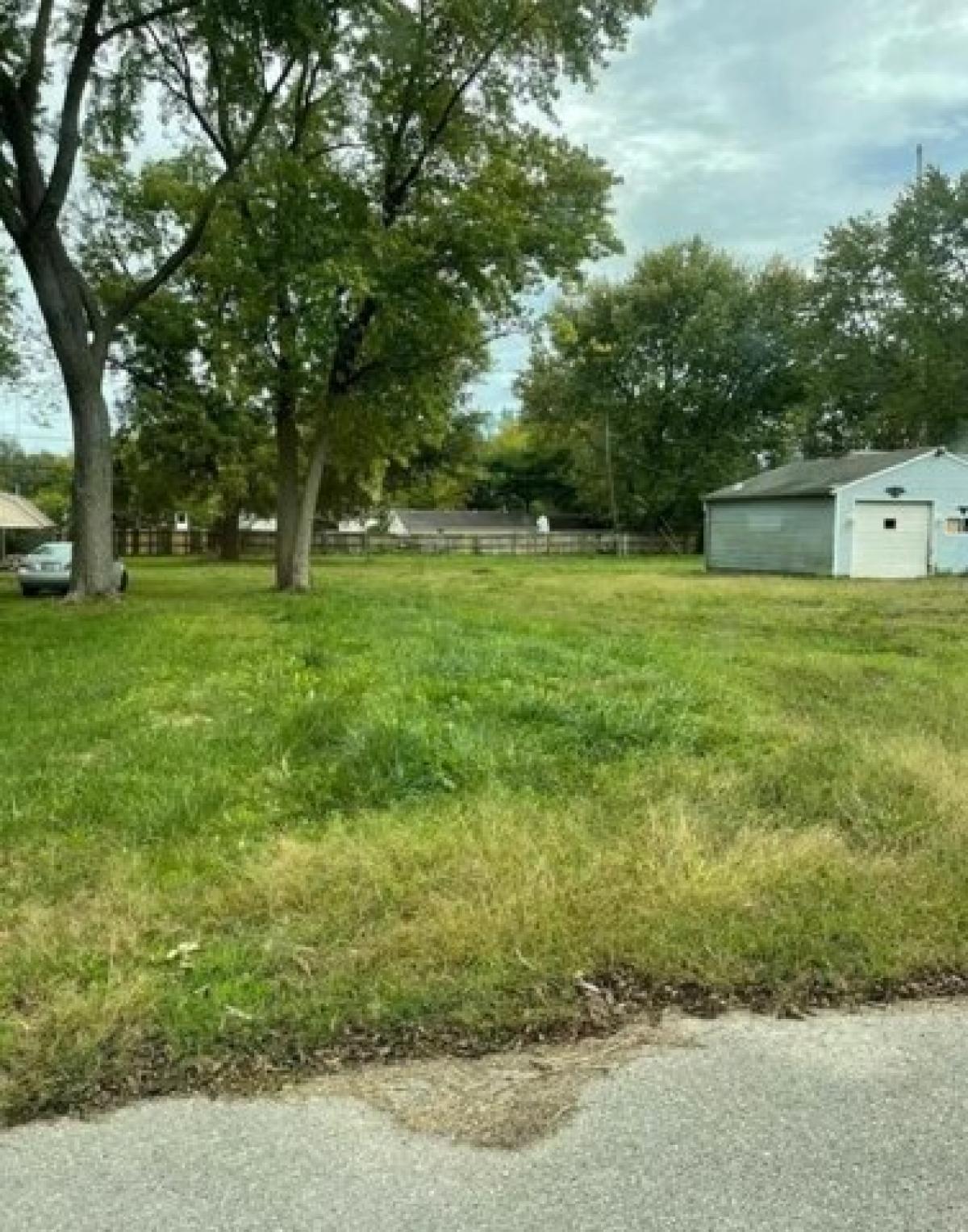 Picture of Residential Land For Sale in Indianapolis, Indiana, United States