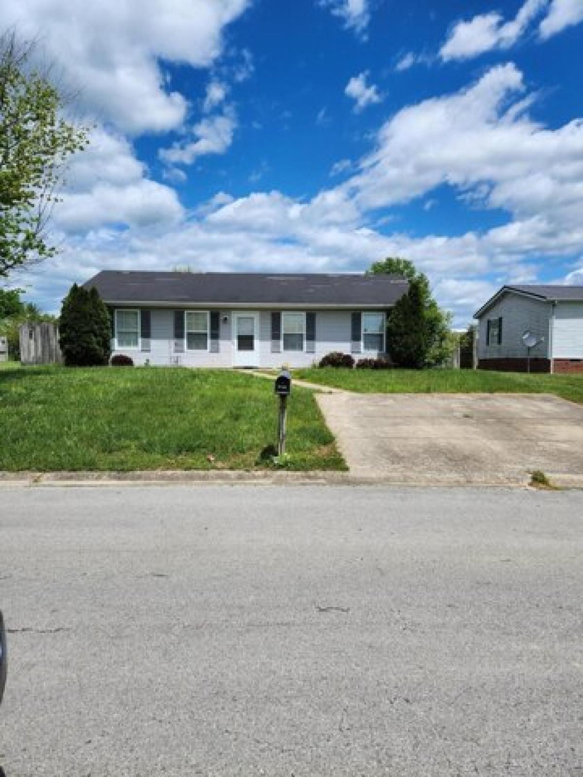 Picture of Home For Sale in Mount Sterling, Kentucky, United States